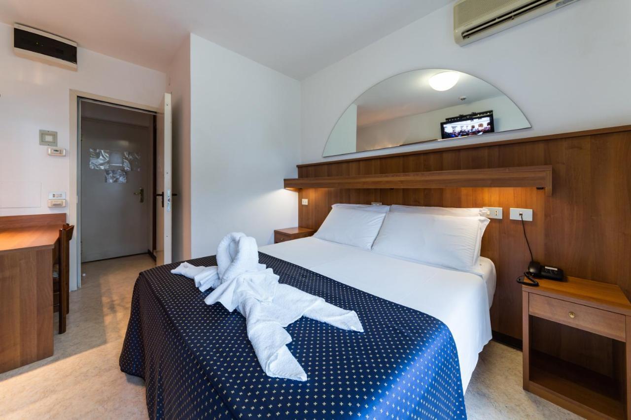Hotel Vina De Mar Lignano Sabbiadoro Eksteriør bilde